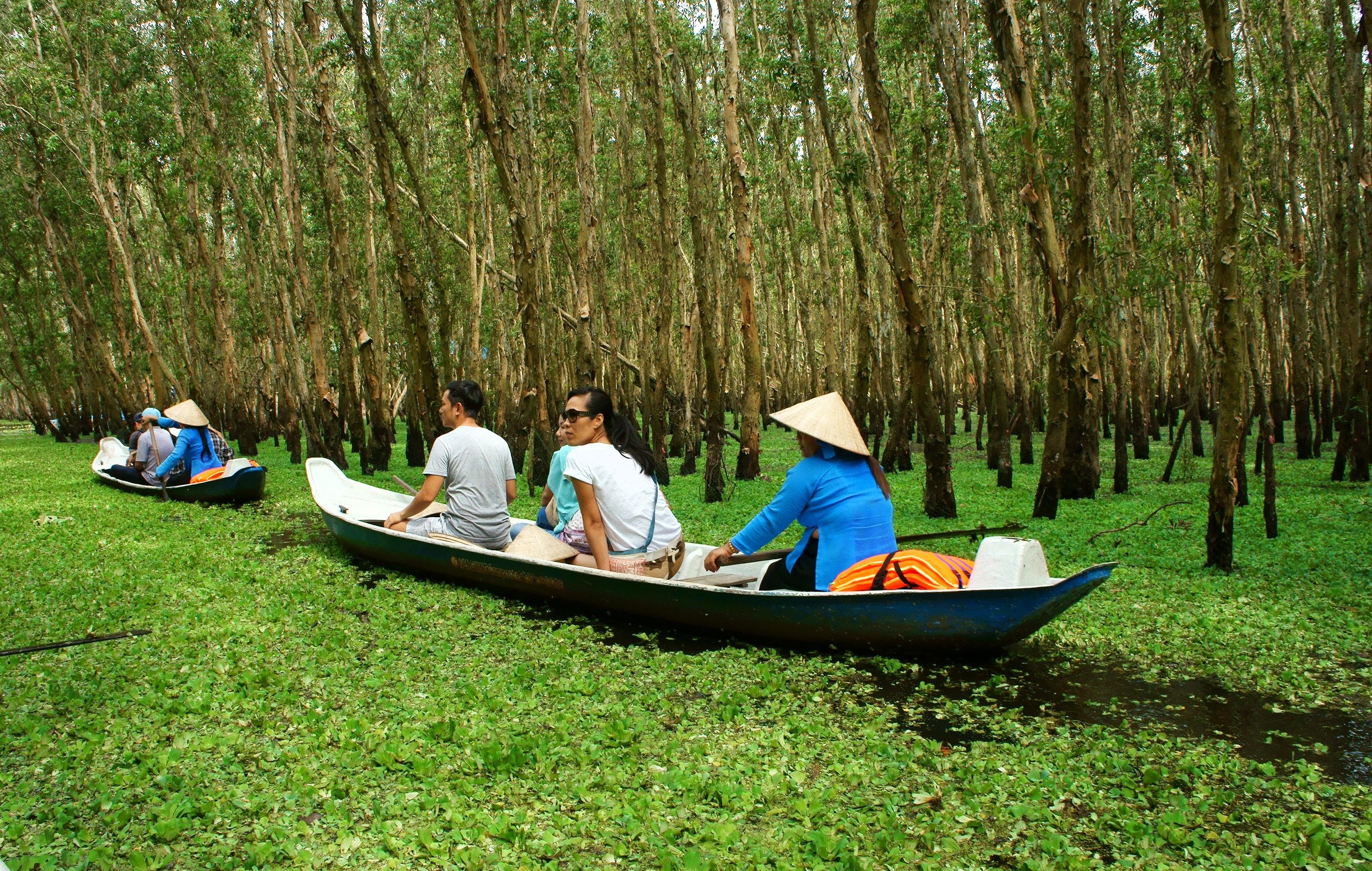 People in canoes in Vietnam