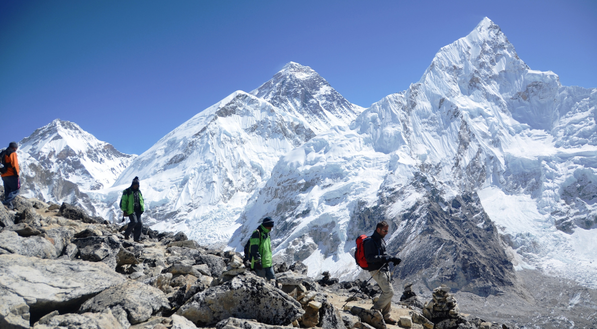 Backpackers along Everest Base Camp Trek