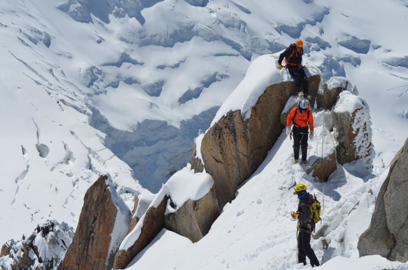 Mont Blanc climbers with guide