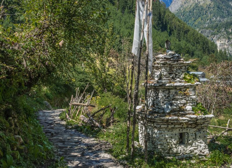 Trekking path route to village of Chame on the Annapurna Circuit, Nepal