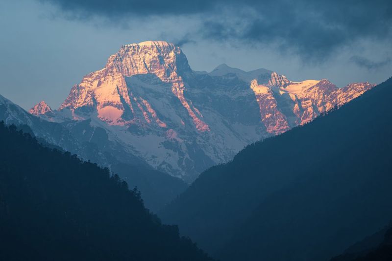 Kang Bum peak in Jigme Dorji NP Bhutan travel guide