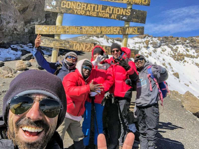 Stella Point Kilimanjaro group photo