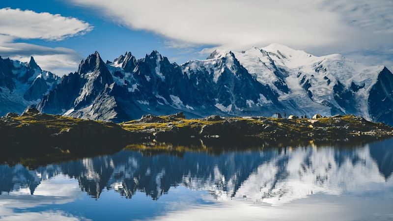 Mont Blanc with lake 