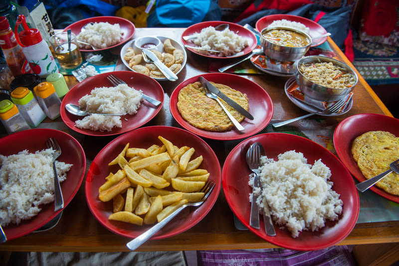 Teahouse meals food chips and rice EBC trek