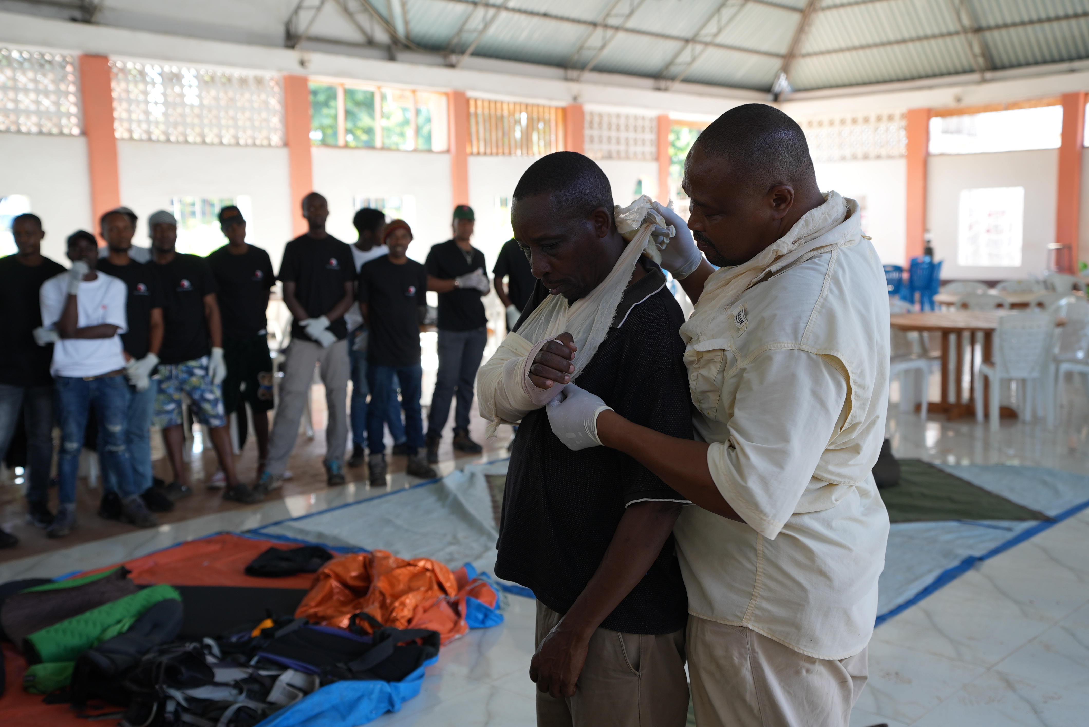 First aid course arm sling