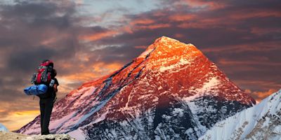 Pur. View of Mount Everest from Gokyo valley