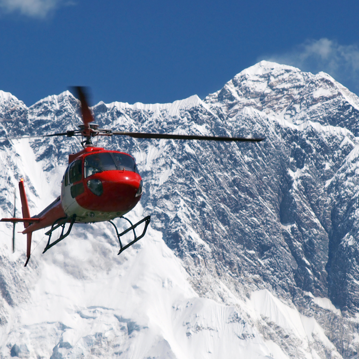 Pur. Helicopter and Lhotse mountain Everest Base Camp trek