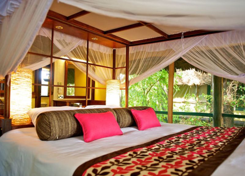 samburu-intrepids-tented-camp-kenya-bedroom