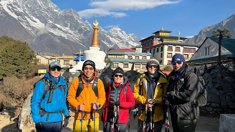 Nepal EBC trek group pic Tengboche