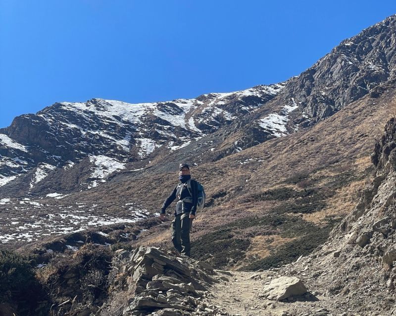 Annapurna Circuit. Trekker on trail