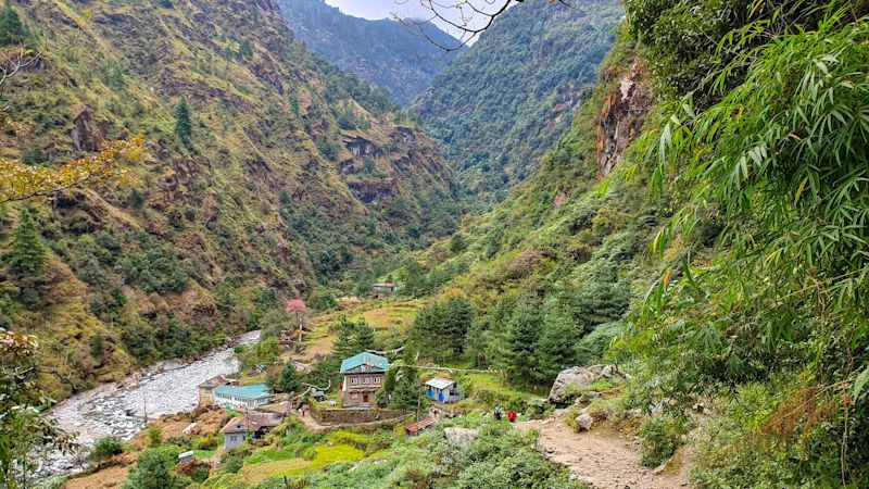 Pur. Surke village near Dhud Kosi river en route to Phakding, Everest Base Camp