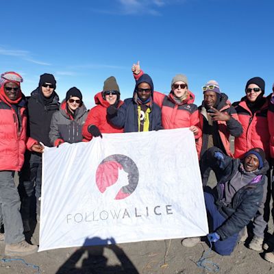Kilimanjaro-team-summit-1024x768.jpg
