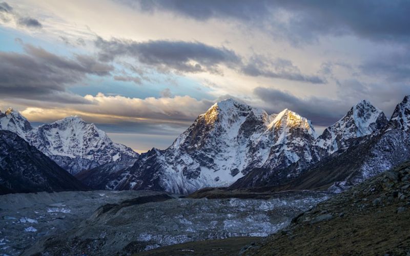 View of Himalayas from Kala Patthar, Everest Base Camp packing list