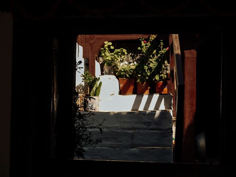 Best-time-to-hike-Annapurna-Circuit Village doorway