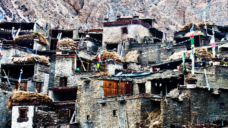 Pur. Tibetan Nar Village in Nar-Phu Valley, Annapurna, Nepal (1)