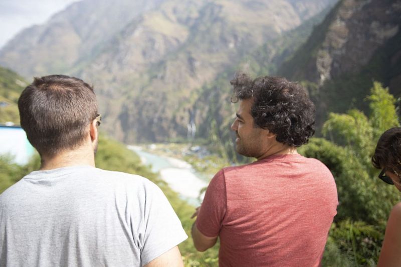 Trekkers on the Annapurna Circuit route