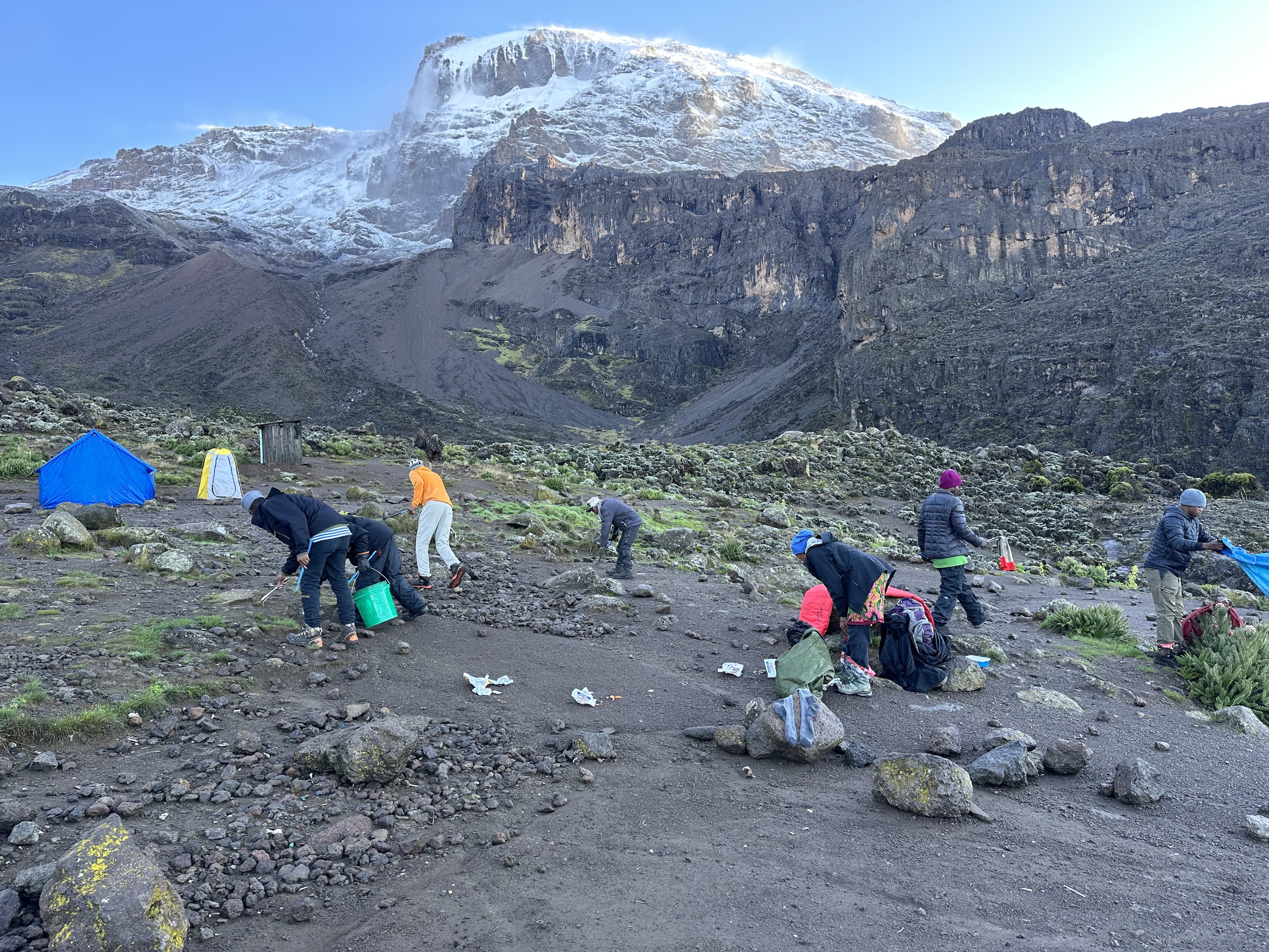 Barranco Camp clean up November 2023 Follow Alice crew