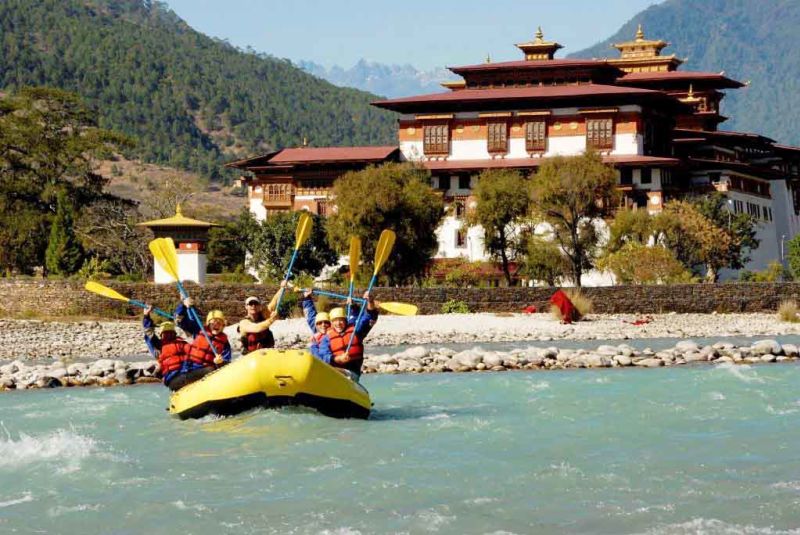 Mo Chu River in Bhutan rafting
