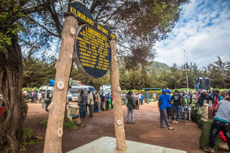 Londorossi Gate and crowds, Kilimanjaro safety