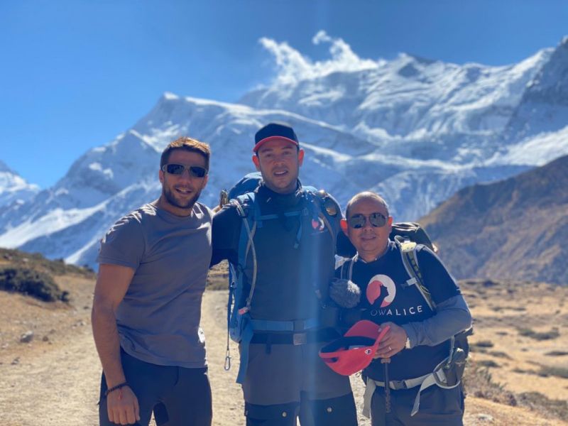 Smiling trio on Annapurna Circuit