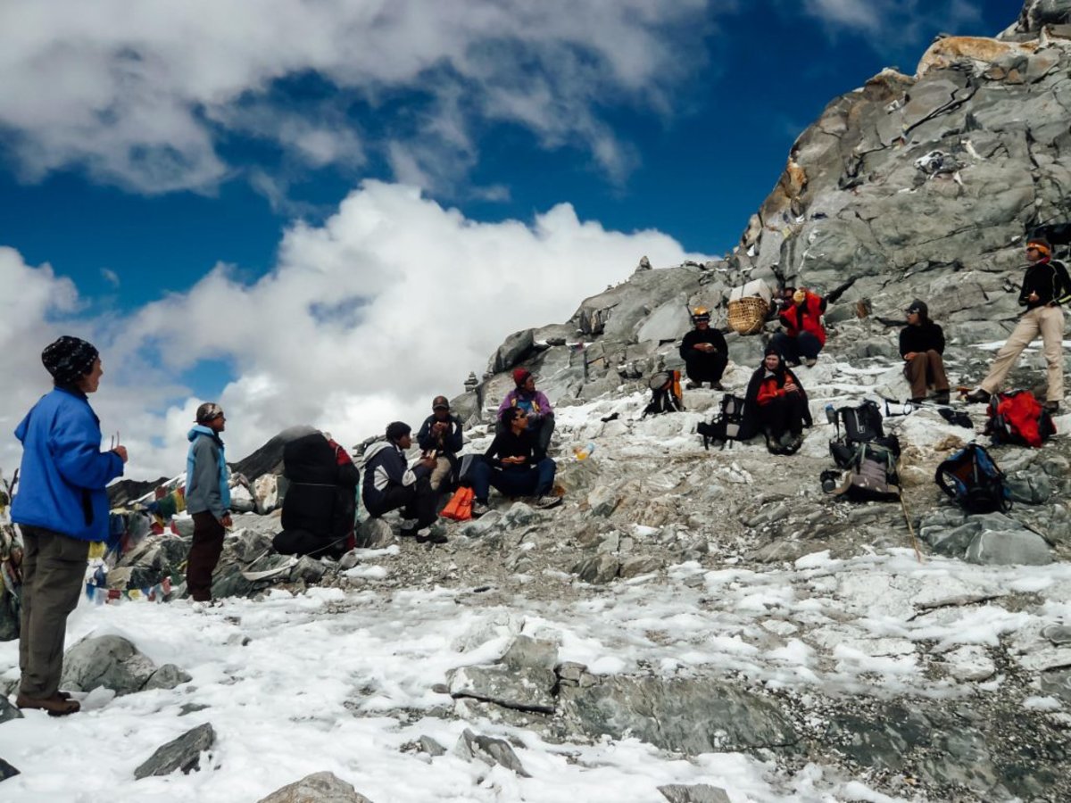 Trekkers stop to rest on the Everest Base Camp trek