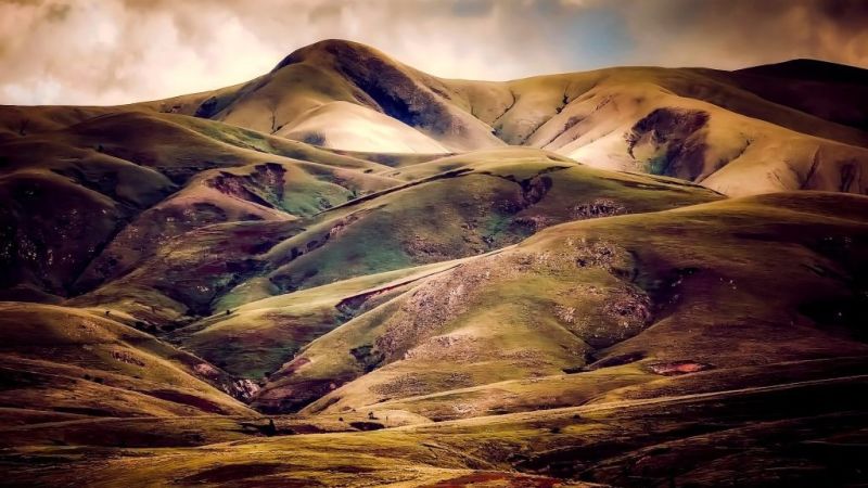 Iceland hills
