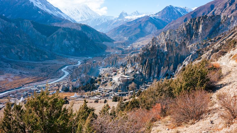 Annapurna Circuit valley and town